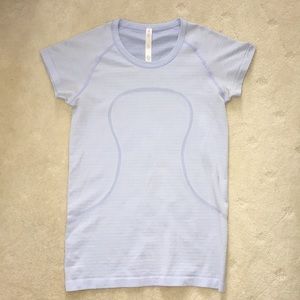 Lululemon T-shirt